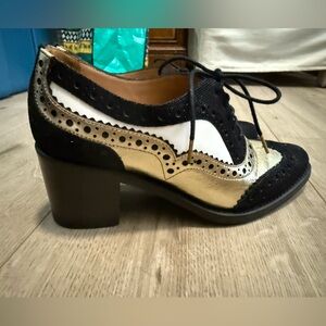 The Office of Angela Scott (TOOAS) gorgeous shoes.